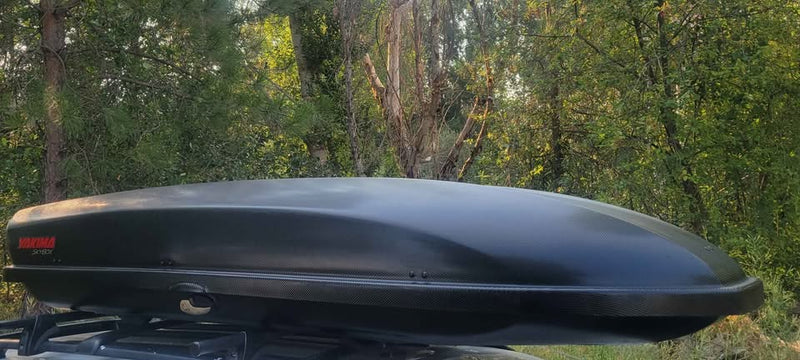 Yakima SkyBox 18 Carbonite roof box cargo rack carrier in Spokane, WA (photo 2) — photo 2