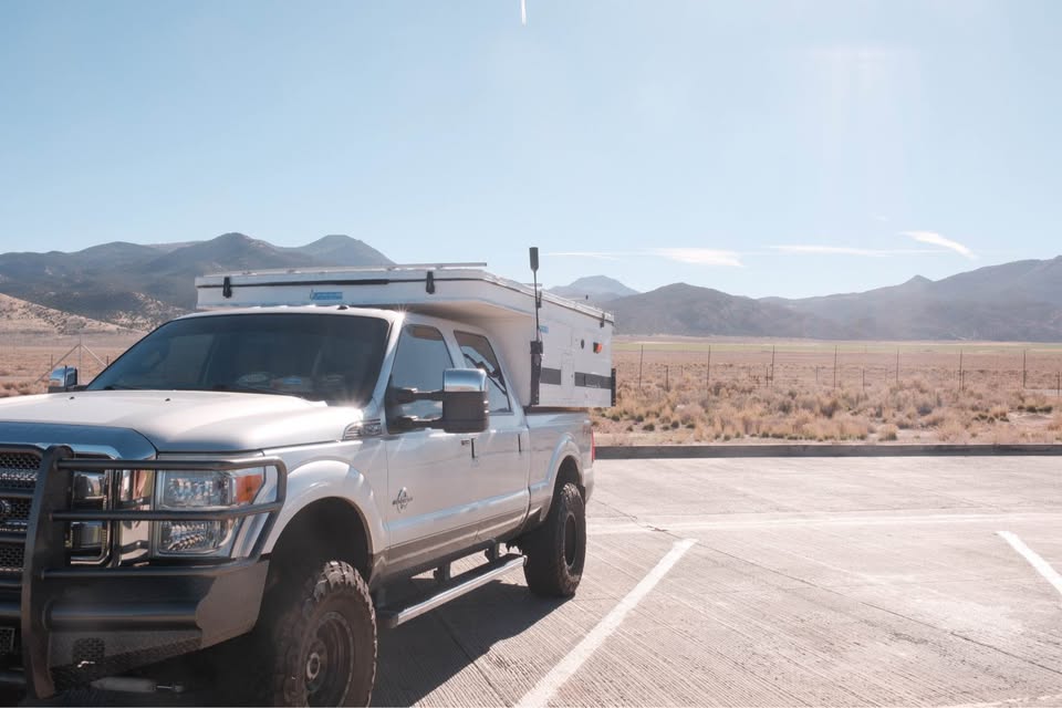 Four wheel camper grand by (rebuilt) in Porter Ranch, CA (photo 10) — photo 10