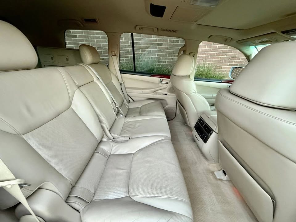 2008 Lexus LX LX 570 Sport Utility 4D in Salt Lake City, UT (photo 11) — photo 11