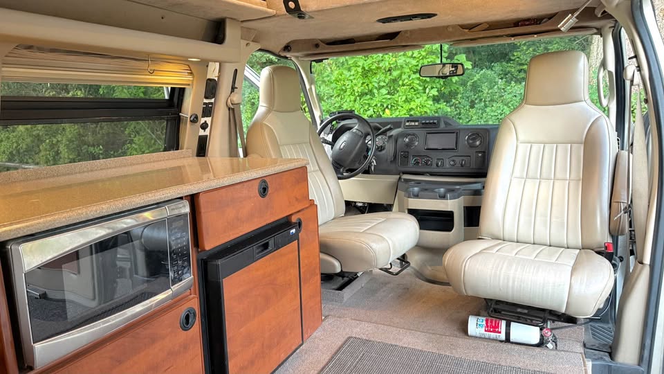 2014 Ford Econoline E250 Cargo in Truckee, CA (photo 4) — photo 4