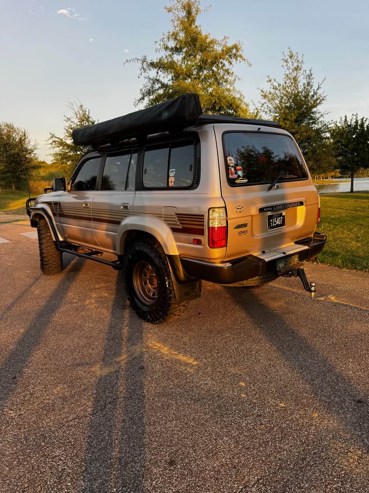 1994 Toyota Landcruiser · Heritage Edition Sport Utility 4D (photo 7) — photo 7
