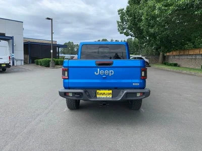 2022 Jeep Gladiator Overland — photo 2
