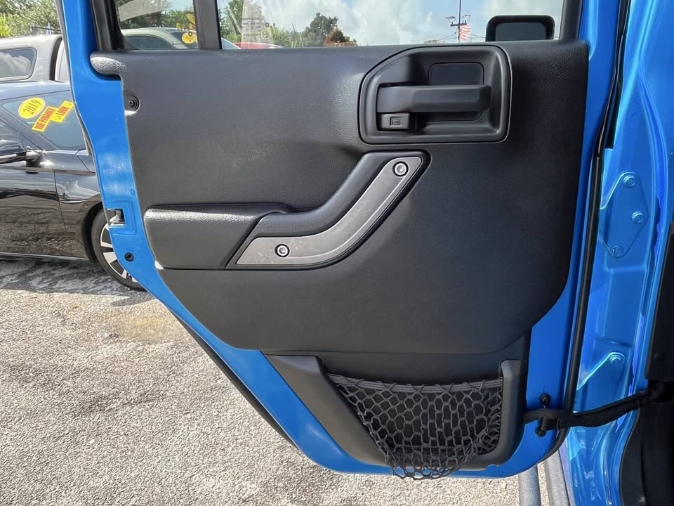 2016 Jeep Wrangler Unlimited Black Bear 4x4 4dr SUV in Houston, TX (photo 12) — photo 12