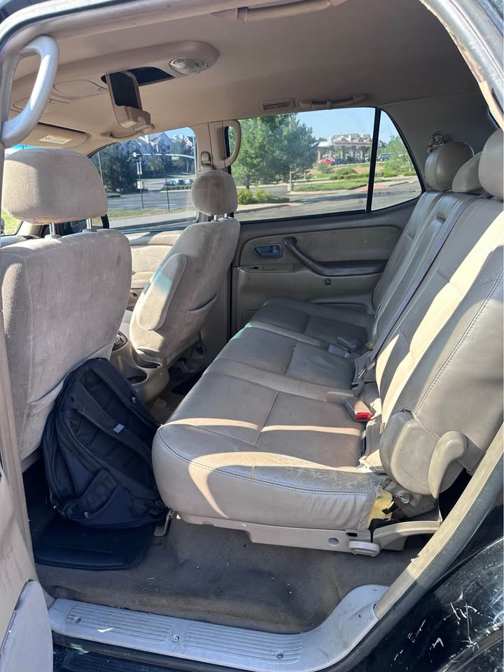 2001 Toyota Sequoia · SR5 in Aurora, CO (photo 11)