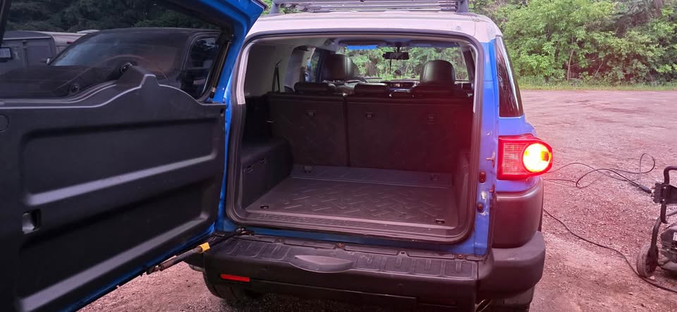 2007 Toyota FJ Cruiser in New Tecumseth, ON (photo 11)