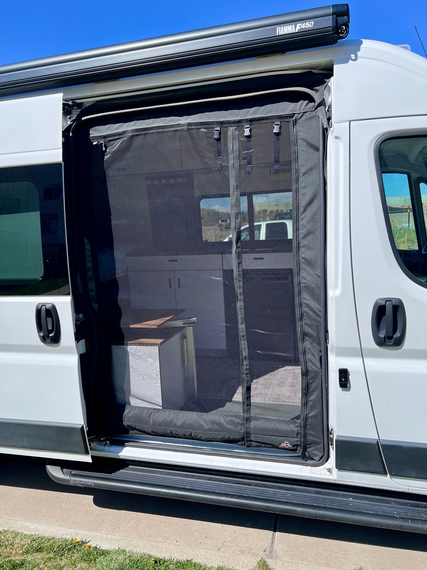 Chappie – GeoTrek Off-Grid Campervan | AC | Outdoor Shower | Toilet — photo 14