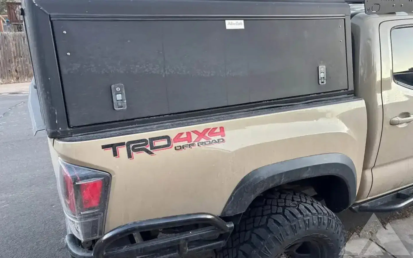 Alu cab camper shell for Toyota Tacoma — used for sale in Aurora, CO (photo 3) — photo 3