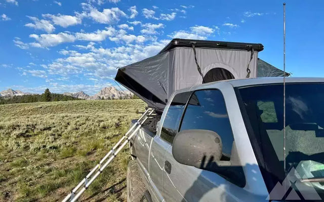 Aluminum Roof Top Tent — photo 2
