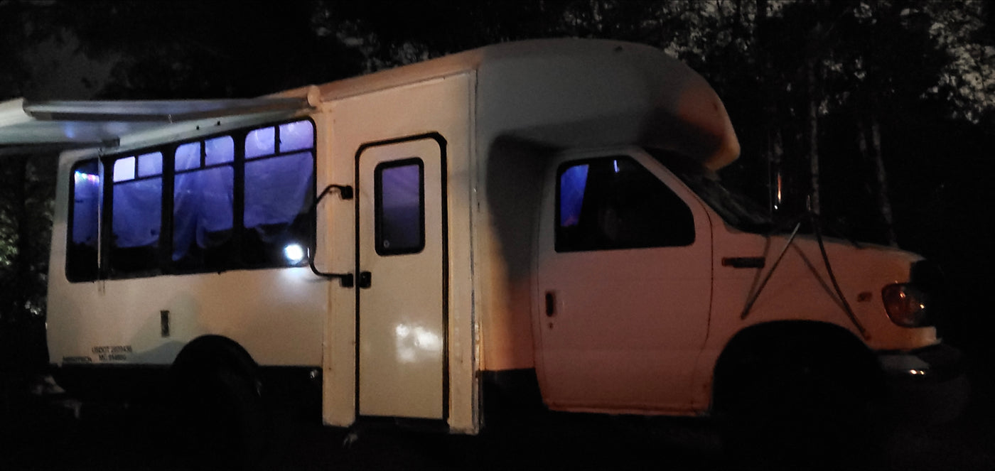 "Canyon" 4x4 Shuttle Conversion — photo 2