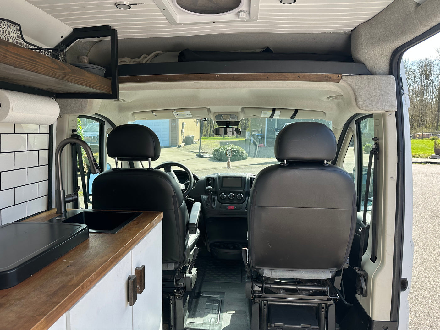 Meet Mona – Your Simple, Cozy, Adventure-Ready Camper Van — photo 14