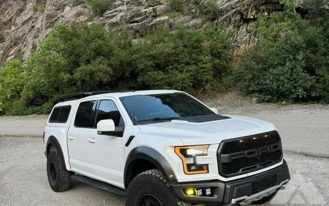 ARE truck shell with rack Clean ARE shell that is — used for sale in Kaysville, UT (photo 5) — photo 5