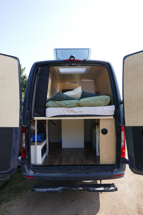 'Midnight' the camper van — photo 2