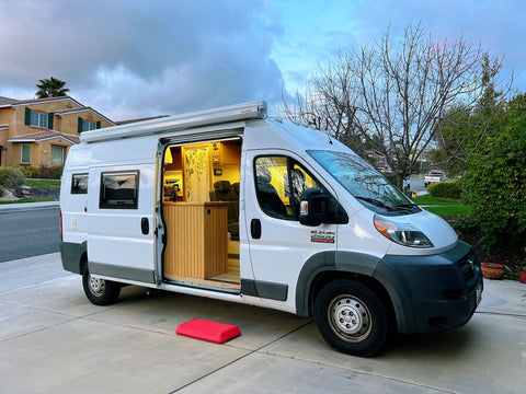 2017 Ram promaster 2500/Sleep 4 Seat 4 500W Solar overland rental