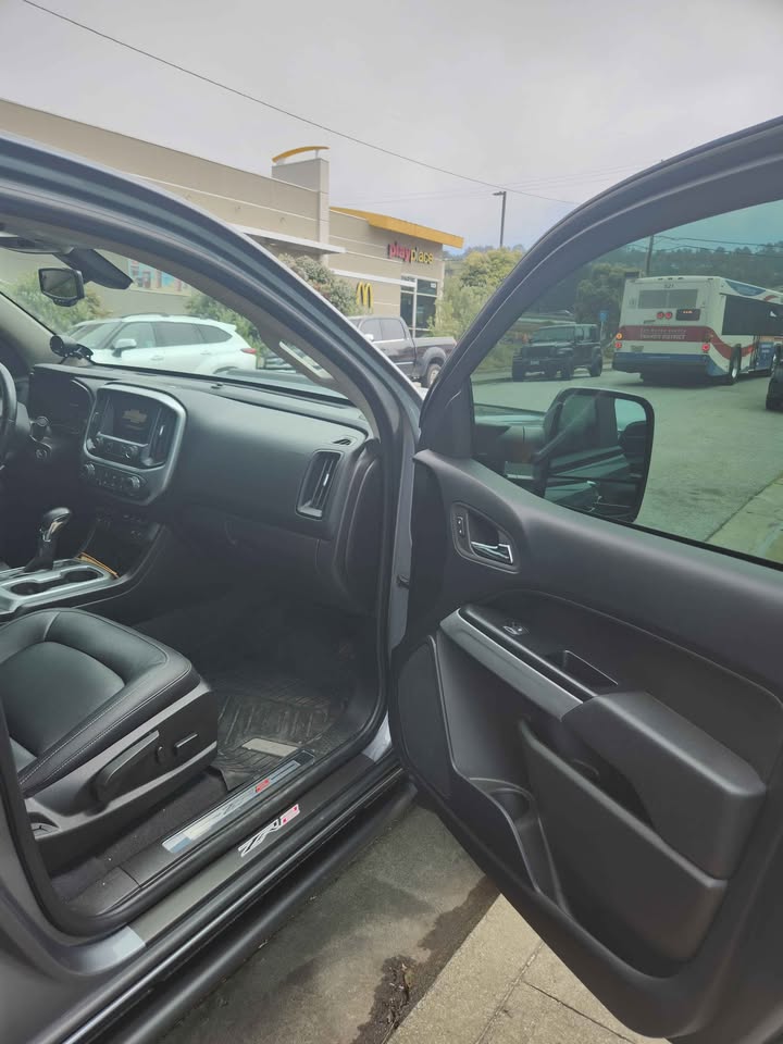 2022 Chevrolet Colorado Crew Cab · ZR2 Pickup 4D 5 ft in Pacifica, CA (photo 6) — photo 6
