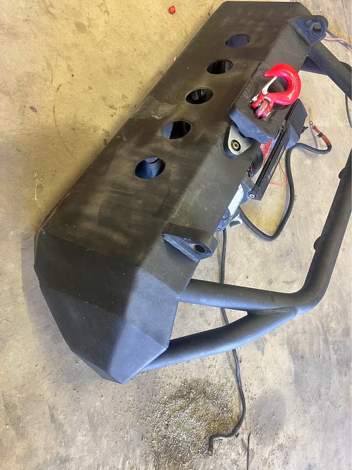 Smittybilt XRC JK front bumper with winch in Kersey, CO (photo 1)