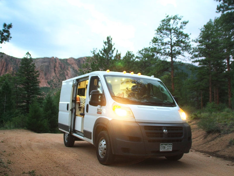 This white camper van — photo 1