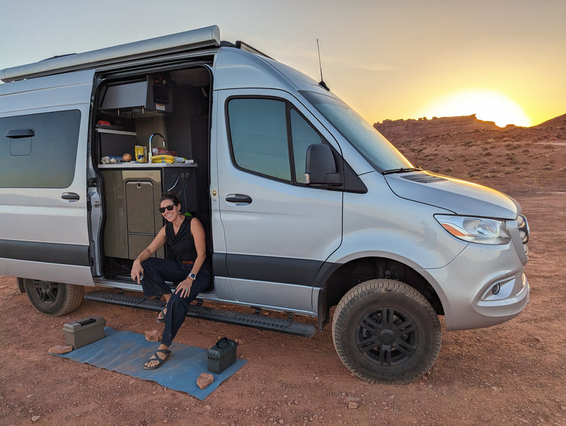 Galloping Gertie 2022 4x4 Mercedes Sprinter — photo 1