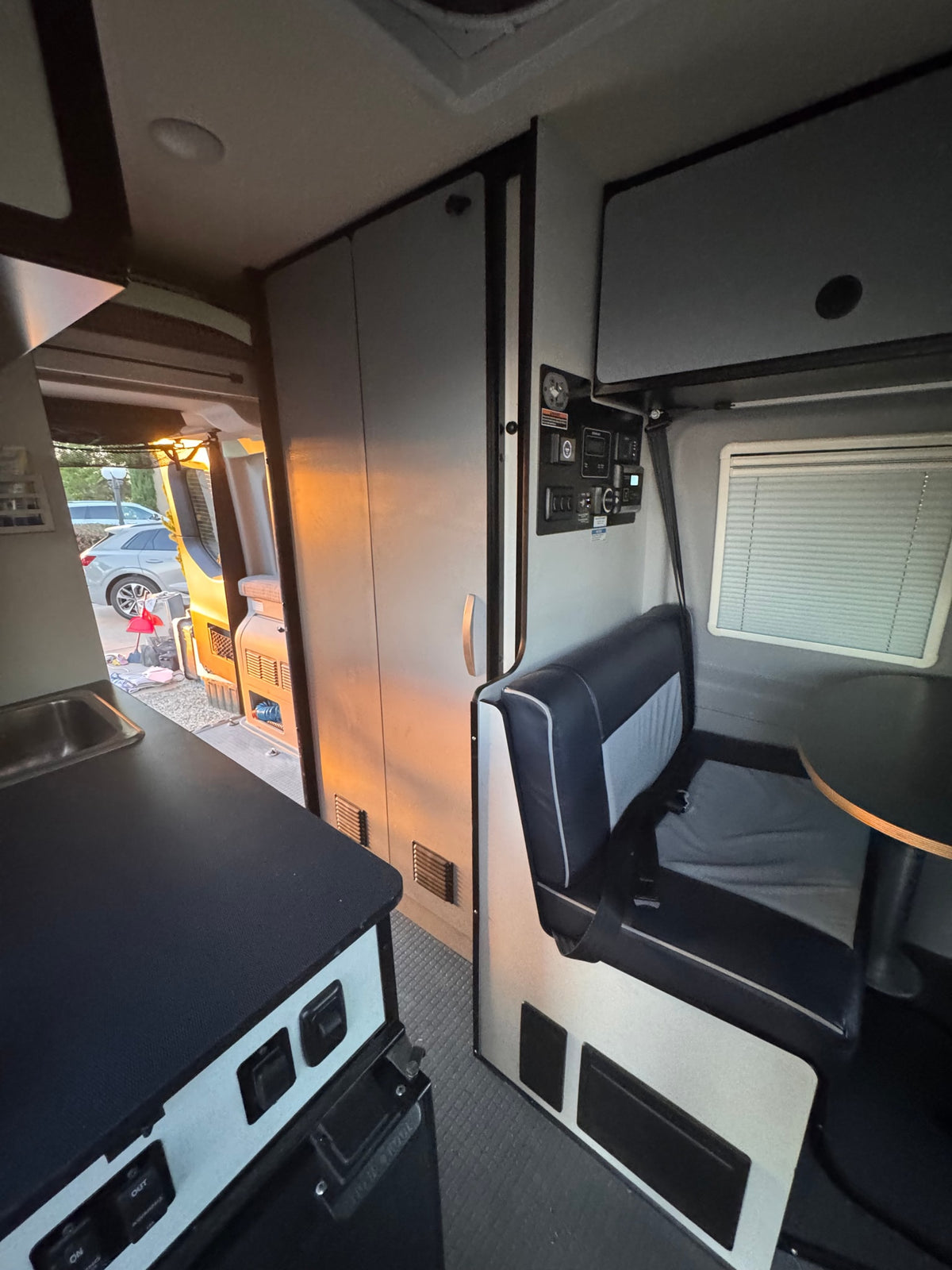  revealing custom interior — photo 6
