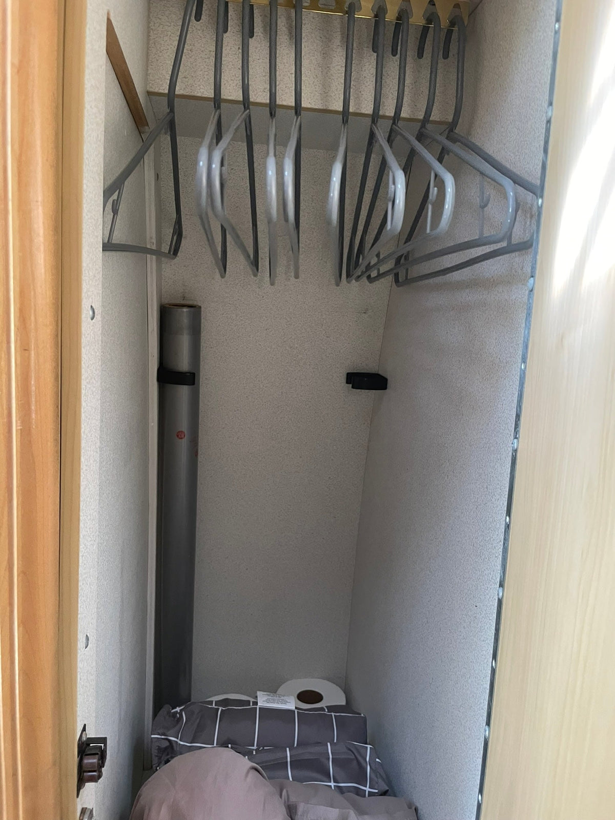  complete with picnic table and bikes for outdoor adventures.|This rv rental showcases a modern interior with a kitchen — photo 18