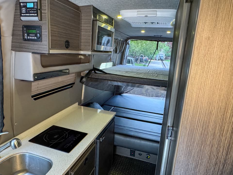 2018 Mercedes-Benz Sprinter 3500XD 4x4 2018 mercedes sprinter 3500xd 4x4 sportsmobile camper van in Eagle, CO (photo 6)