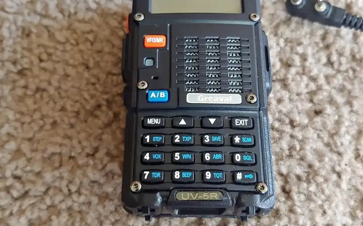 Baofeng uv-5r portable radio — used gear for sale