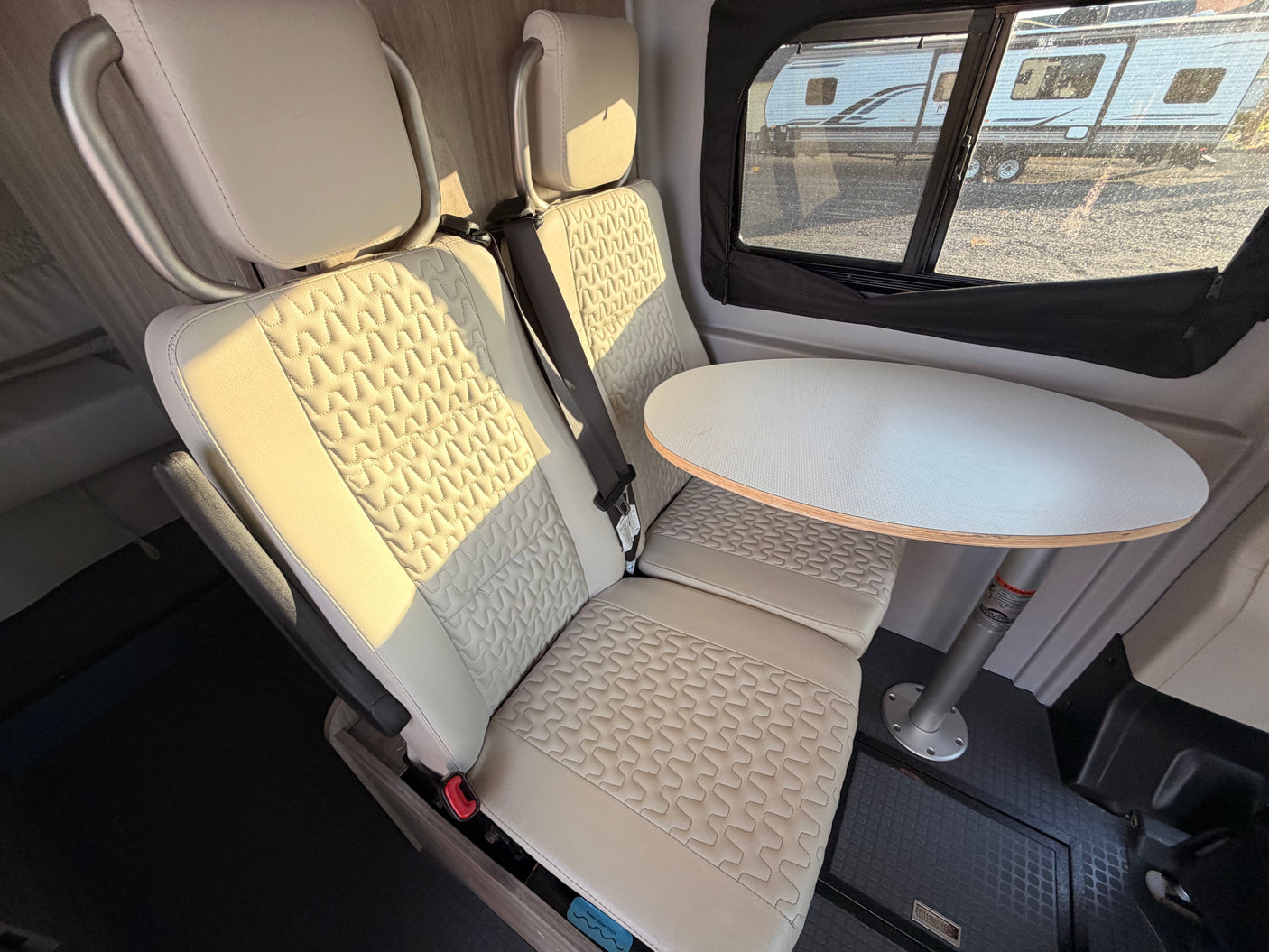 2021 Winnebago Solis 59P