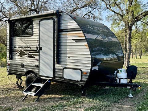 New! Light Weight 16’ Bunkhouse overland rental