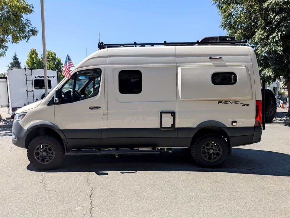 2023 WINNEBAGO REVEL 44E CLASS B MOTORHOME in Dublin, CA (photo 4) — photo 4