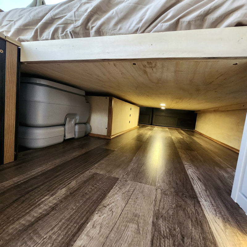 Adventure-Ready Luxury Campervan – Off-Grid, Fresh Build — photo 4