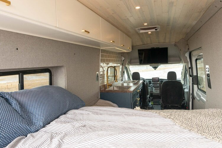 Beautifully Designed Family Camper Van Seats 5, Sleeps 5 — photo 18
