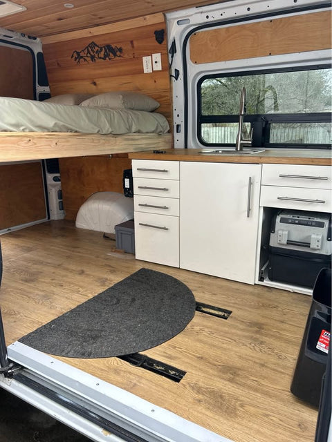 AdVanta: 2017 Ram ProMaster 1500 Tall Camper Van — photo 4