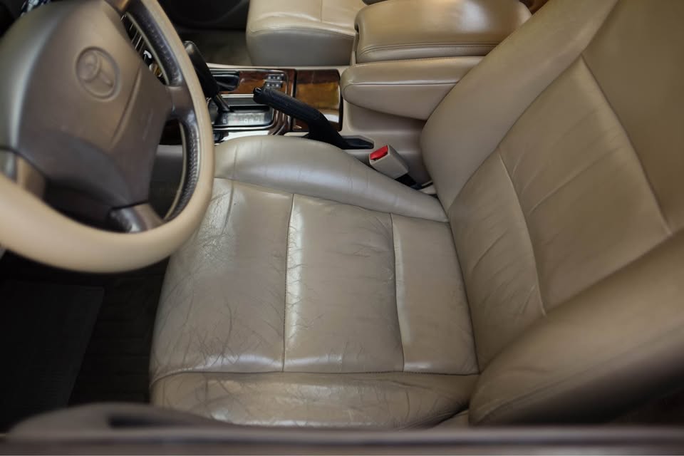 2000 Toyota Landcruiser · Sport Utility 4D in Hillsboro, OR (photo 12) — photo 12
