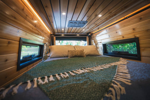 2023 AWD Mercedes Camper Van w/ Off-Grid Power and Water — photo 4