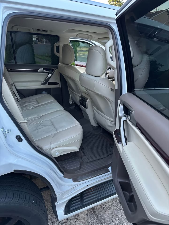 2019 Lexus GX · GX 460 Sport Utility 4D in Gresham, OR (photo 10) — photo 10