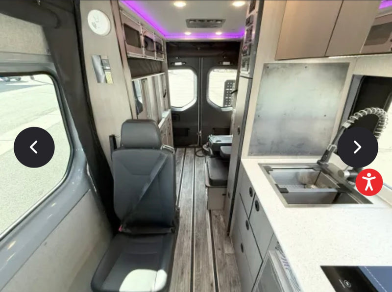 Off-Grid 2022 Sprinter 4x4 "BAM" [ Family and pet friendly — photo 8