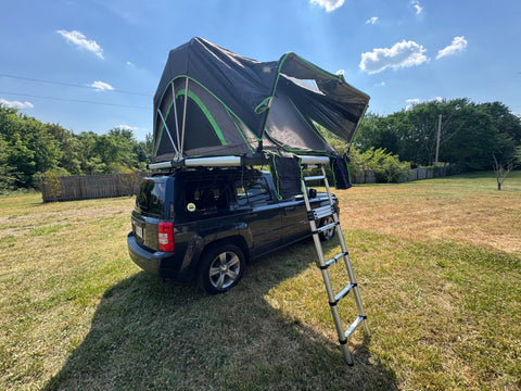 2016 Jeep Patriot with Fold out Roof Tent overland rental