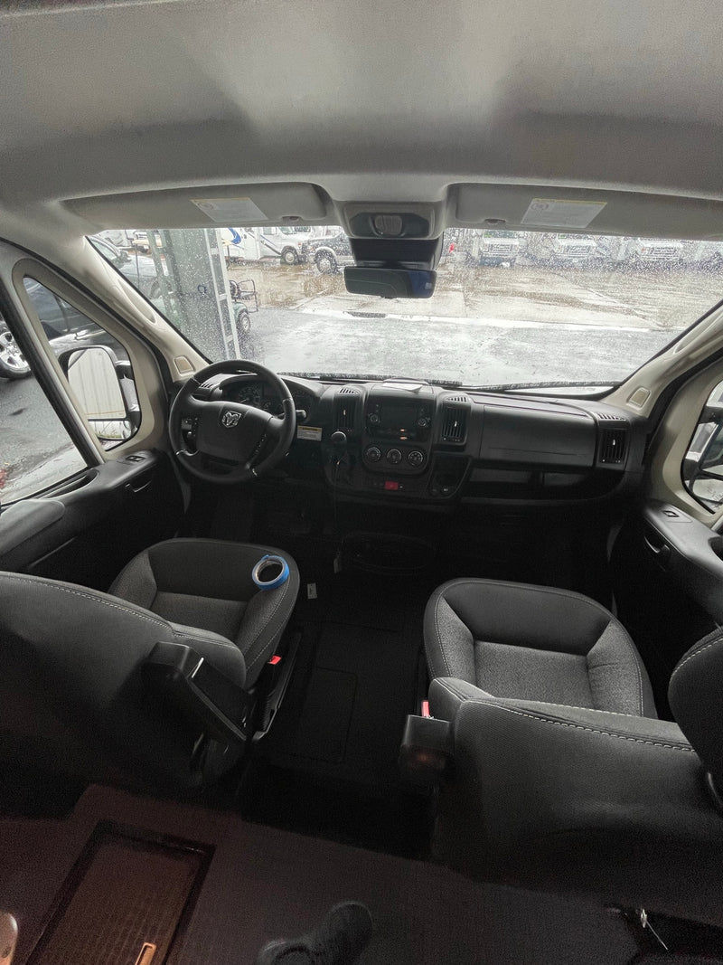 2021 Winnebago Solis 59PX — photo 18