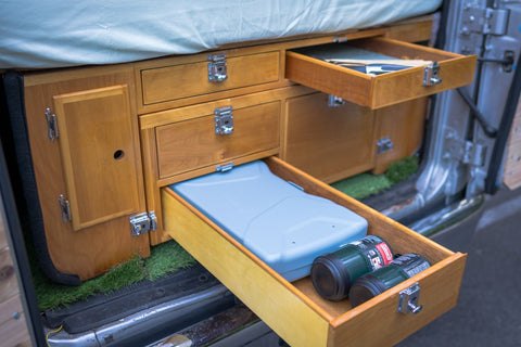 "The Bee Hive" Cozy Sustainable Camper! — photo 3