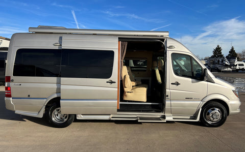 Urban RV-The Mobile Apt — photo 5