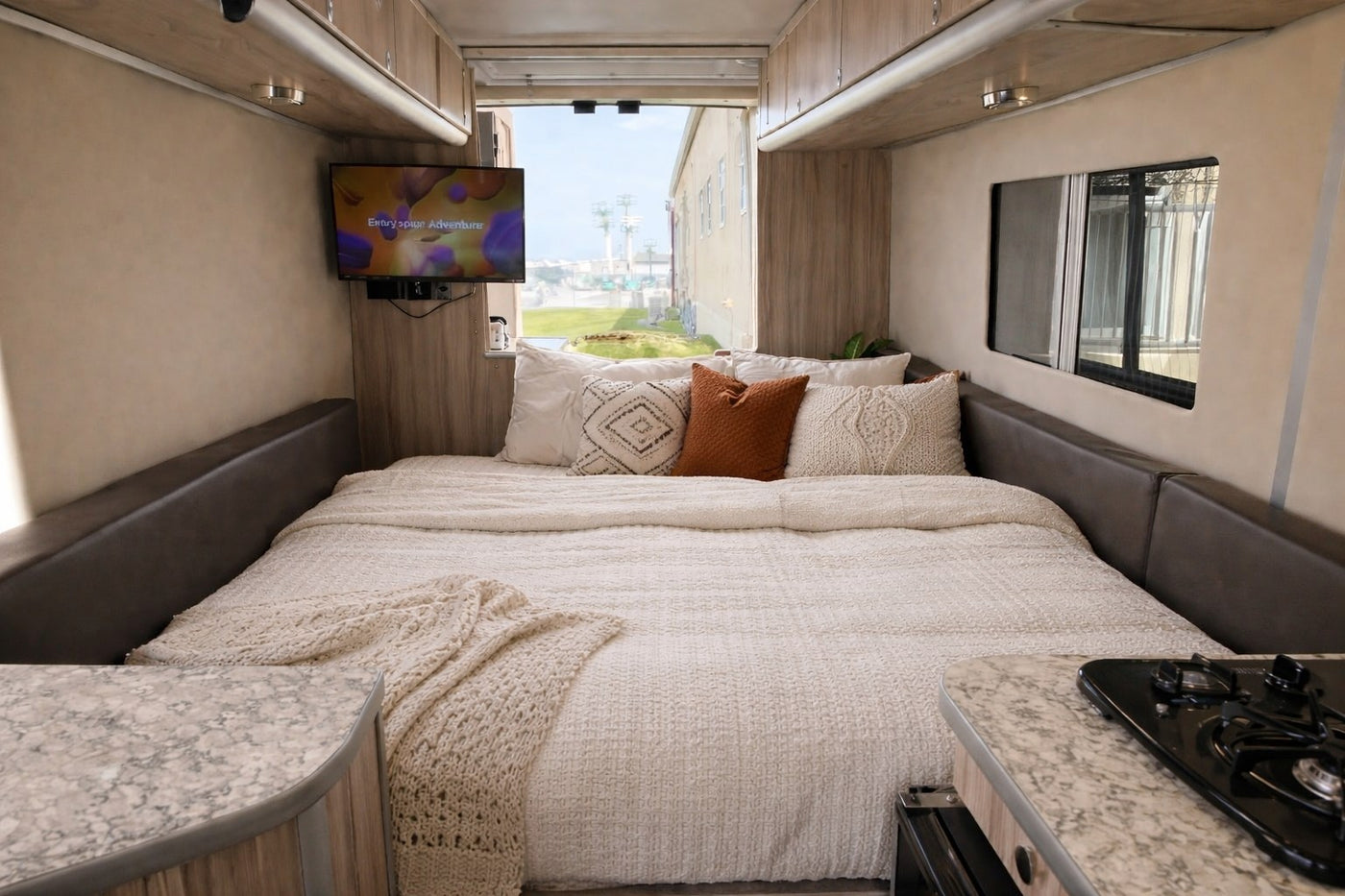 Flagstaff Camper Van | Easy Drive | Arizona Road Trip Ready — photo 7