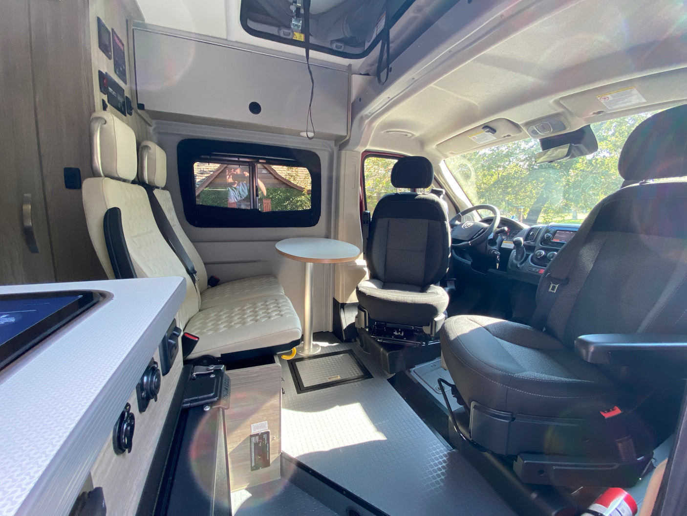 2022 Winnebago Solis