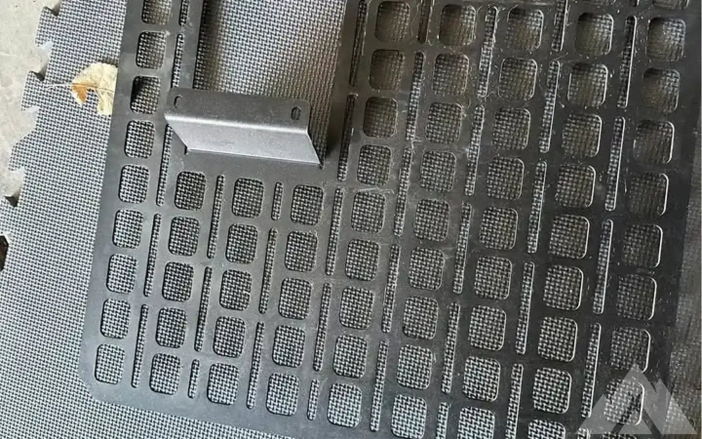 Builtright single molle panel for truck bed — used molle panels for sale (photo 2)