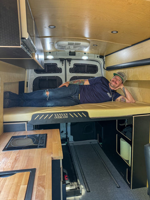 Camper Van RV - Unlimited Mileage - AWD - AIR-Conditioning/Heat - Starlink — photo 5