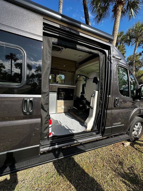 The Perfect Camper van - Solar, rear & outdoor bath and more! (VA) — photo 5