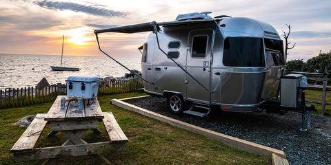 Sofia: Airstream Bambi 16ft overland rental