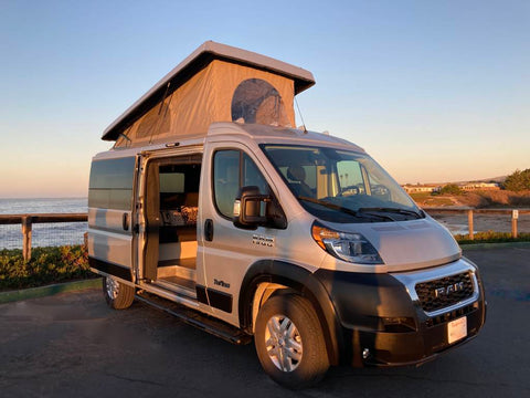 Pleasure-Way Tofino 2022 with pop-up bed - 17', perfect for dry camping! overland rental