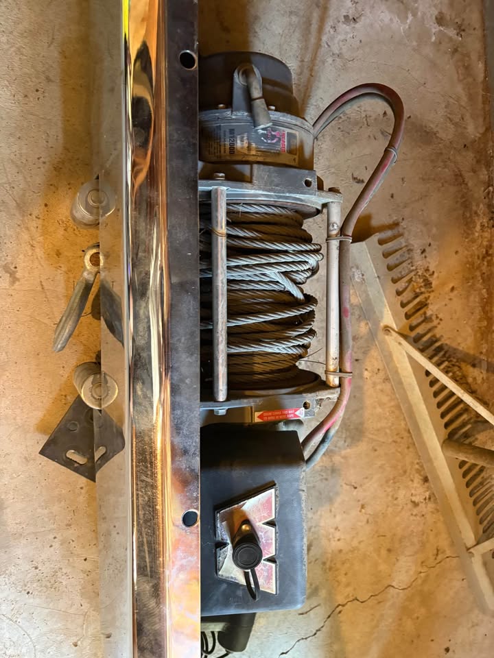 Warn M12000 Winch with Chrome Bumper in Hayward, CA (photo 2) — photo 2