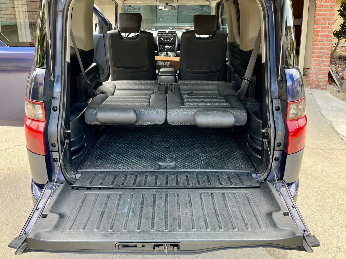  ideal for an RV rental.|Open tailgate of a versatile Honda Element — photo 7