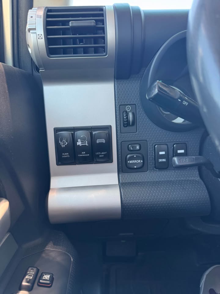 2007 Toyota FJ Cruiser · Sport Utility 2D in Sun City, AZ (photo 11) — photo 11
