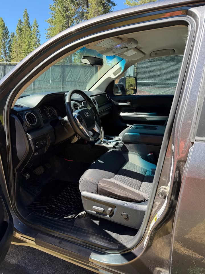 2016 Toyota Tundra SR5 8ft bed in Carnelian Bay, CA (photo 10) — photo 10
